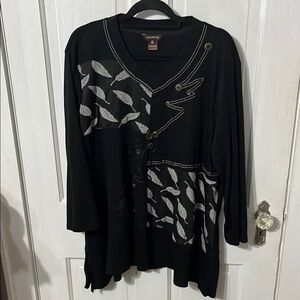 Black and Gray Leaf Patterned Top